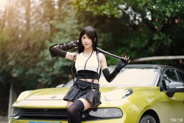 百变穿搭魅力爆发,邻家蒂法心跳加速,时尚新宠瞩目登场 百变穿搭魅力爆发,邻家蒂法心跳加速,时尚新宠瞩目登场