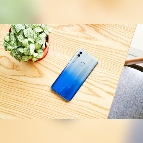 晶圆光刻工艺，华为Mate 80背壳微缩MATE新美学