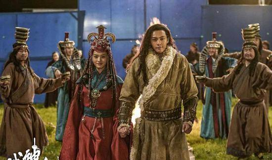 《战神》新篇：神秘雕塑预示全新传奇诞生