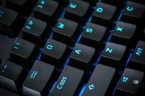 实况2013键盘党必看，为什么你总按不出精准操作？3个实战技巧直接提升胜率