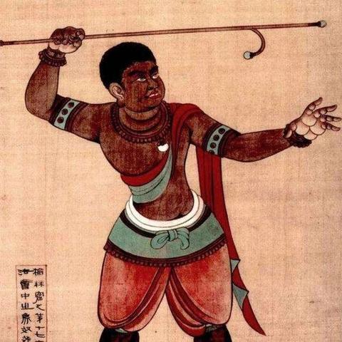 《怪奇物语》女星坚守自然美，拒绝纹身穿孔展现独特魅力