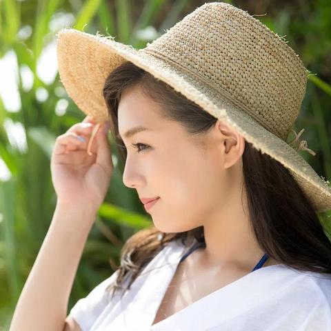 莜崎爱：从写真偶像到国际女神的成长之路