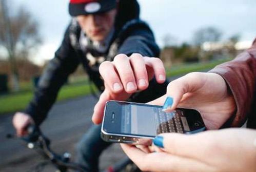 罗永浩坚守手机圈,却挡不住消费者偏爱劣质机 罗永浩坚守手机圈,却挡不住消费者偏爱劣质机