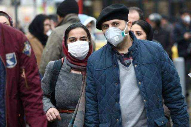 景区试戴帽子遭5元宰客，洪剑涛揭露不公现象引关注