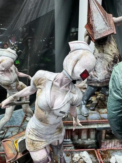 寂静岭2预告：护士泡泡头惊现，重返惊悚深渊！