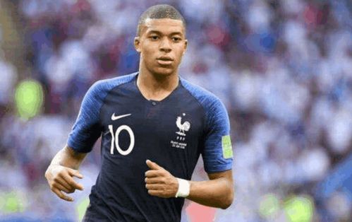 姆巴佩将与法国总统共进晚餐?游戏玩家该看懂这背后的「跨界隐藏任务」 姆巴佩将与法国总统共进晚餐?游戏玩家该看懂这背后的「跨界隐藏任务」