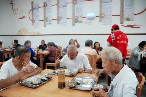京东食堂温馨时刻:刘强东父母亲临现场,朴素烹饪传递家味 京东食堂温馨时刻:刘强东父母亲临现场,朴素烹饪传递家味