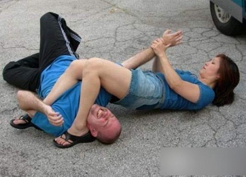 一夫一妻制揭秘:裙短囧图老婆寻老婆新视角 一夫一妻制揭秘:裙短囧图老婆寻老婆新视角