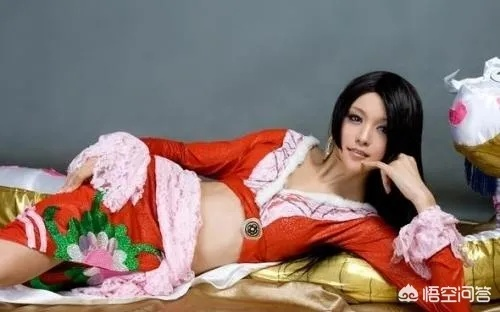 海贼王女帝cosplay到底难在哪？6个隐藏细节让你从像到活