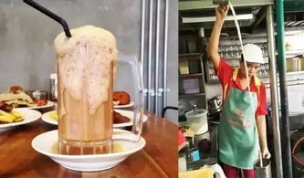 百岁上海老人生活揭秘：奶茶当水，外卖躺床，电脑游戏乐翻天