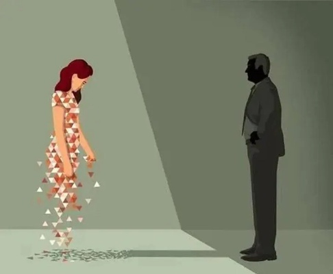 火车出轨惊现妻子出轨真相，揭秘人性新考验