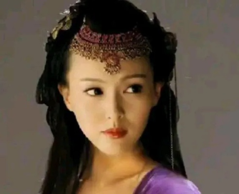 仙剑3主演无滤镜定妆照藏了多少未说的角色密码?老玩家一眼认出的细节太戳心 仙剑3主演无滤镜定妆照藏了多少未说的角色密码?老玩家一眼认出的细节太戳心