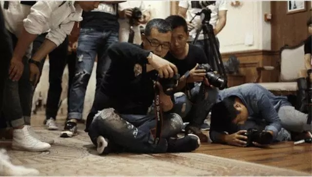 导演卖表还债，12年清偿债务新篇章