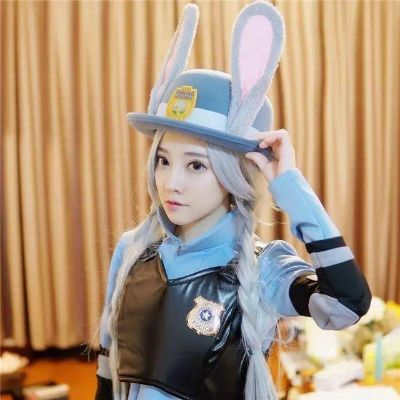 今晚COS朱迪：揭秘动物城女警的疯狂变身新境界