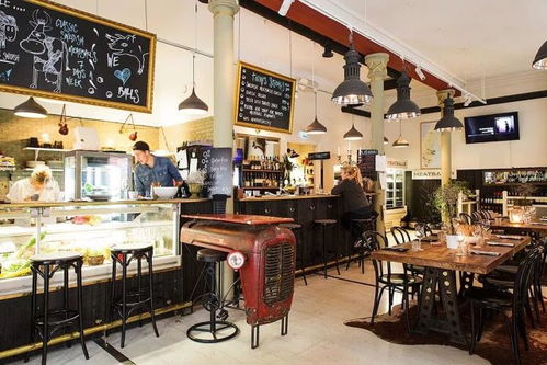 可颂征服法国餐饮，史低大更新！《法国小馆模拟器》兄弟做菜倒酒新体验