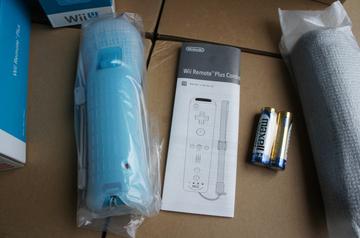 独家揭秘:限量5000套水蓝双节棍Wii手柄,收藏新宠! 独家揭秘:限量5000套水蓝双节棍Wii手柄,收藏新宠!