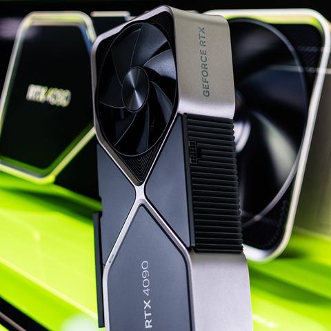 英伟达显卡疑云：玩家网购空包裹，揭秘真实内幕！