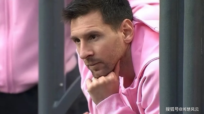 梅西印度行引发狂热,印度球迷掀翻球场,官方诚挚致歉! 梅西印度行引发狂热,印度球迷掀翻球场,官方诚挚致歉!