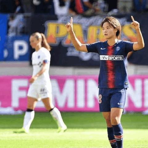 重金门票难求，印度球迷怒砸球场，梅西身影难觅！