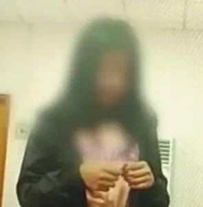 男友深夜喂药，女子惊醒堕胎，孩子不幸离世