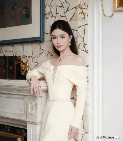 36岁文咏珊产后惊艳亮相,霸王茶姬婚礼现场美成焦点 36岁文咏珊产后惊艳亮相,霸王茶姬婚礼现场美成焦点