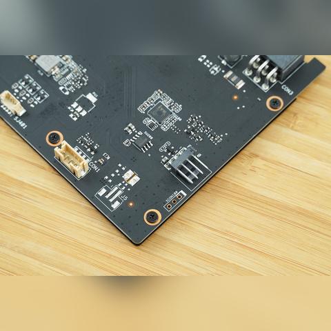 国产GPU新贵首日狂飙693%，中一签收益暴增36万+！