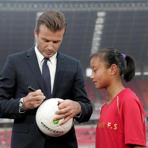 贝克汉姆七公主强度炸了？玩家实测，她的隐藏联动才是统治赛场的关键