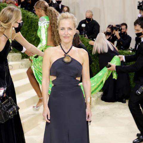 手机壳界“爱马仕”再涨价！揭秘高端新价值