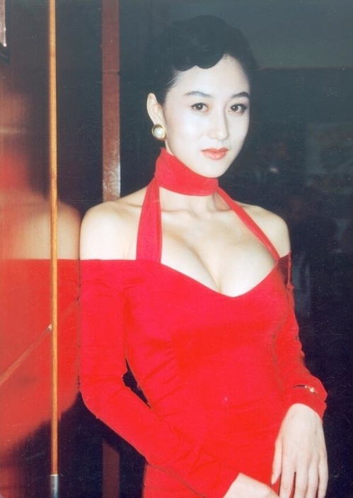 李连杰言女儿享福，前妻女儿境遇引关注