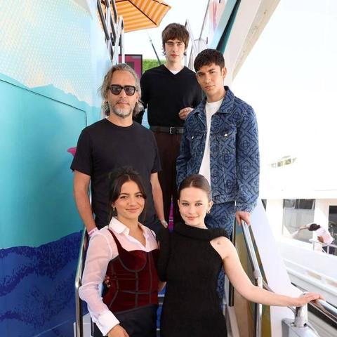 AI时代已至,力挺拉瑞安:正视现实,游戏开发新篇章 AI时代已至,力挺拉瑞安:正视现实,游戏开发新篇章