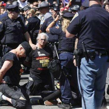 75岁老人因生活琐事纵火获刑11年,反思社会和谐价值缺失 75岁老人因生活琐事纵火获刑11年,反思社会和谐价值缺失