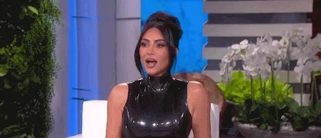 史上最“挑逗”皮肤金·卡戴珊惊艳登场，游戏霸榜新潮流！