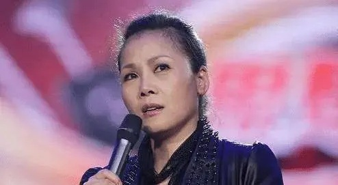 田震59岁回应国籍争议：中国心中国胃，国籍之谜揭晓