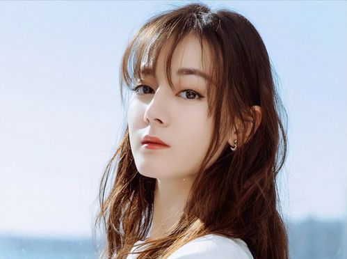 迪丽热巴真发100+自拍？玩家在意的不只是颜值，是游戏里缺的「真实感」