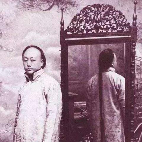 《南京照相馆》改编巅峰，华语影坛最佳创意再现