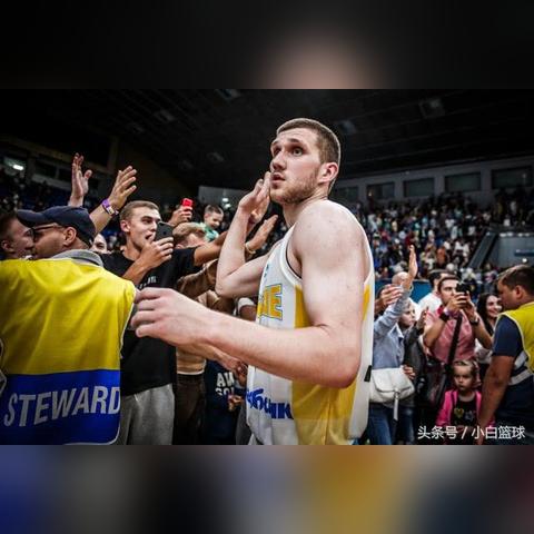 欧洲足球经理玩家都在藏的冷门套路，用小国球探网半年冲上欧冠？