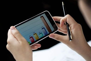 手机设计感缺失引热议，网友共鸣呼唤创新美学