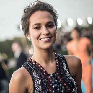 古墓丽影全系列隐藏剧情触发攻略，90%玩家漏掉的劳拉往事线怎么补？