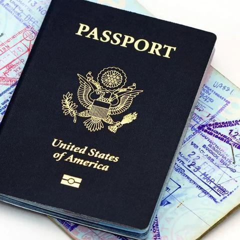 折叠iPhone缩水版曝光：护照本造型惊艳，创新设计引关注