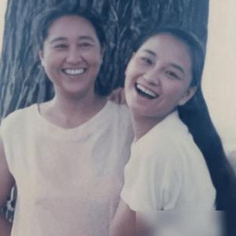 闫学晶回应收入质疑:百万儿子支撑家庭运转,揭秘高收入背后的真相 闫学晶回应收入质疑:百万儿子支撑家庭运转,揭秘高收入背后的真相