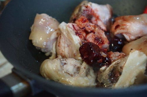 黑猪脚饭秘制入味，囧图揭秘新食界传奇