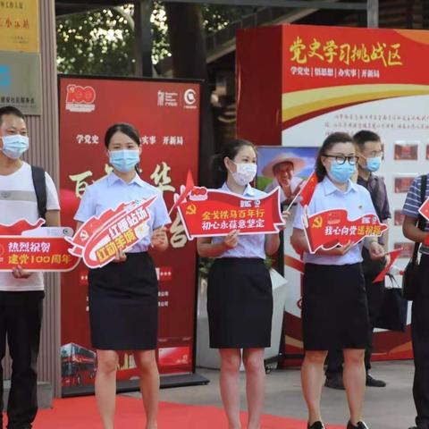 演绎之星新装亮相，《第五人格》演绎新风尚！