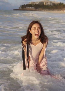 宅家必备！韩妹COS《电锯人》姬野大姐姐性感内衣慵懒风潮