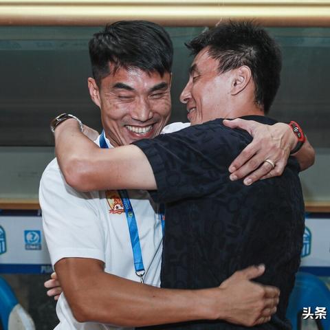 电竞明星陨落：知名选手遭闪电解约，晚节不保引热议