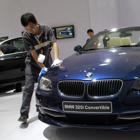 宝马新年大放价,30款车型最高直降30万,价值盛宴来袭 宝马新年大放价,30款车型最高直降30万,价值盛宴来袭