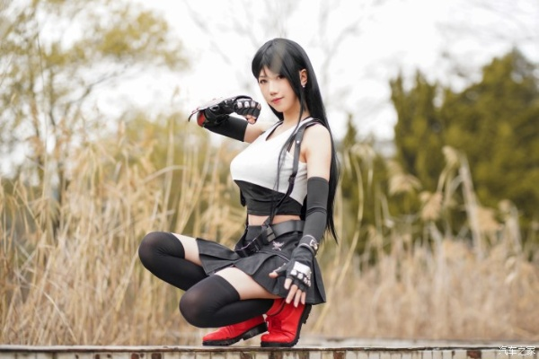 蒂法身材绝配战衣，哪家女主望尘莫及？惊艳新视角！