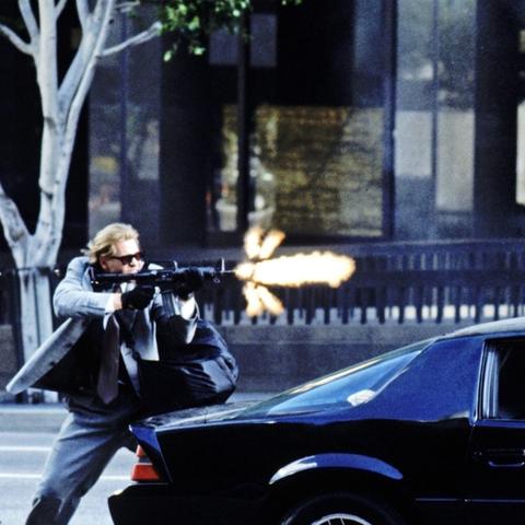 《盗火线》争议：厌女刻画引反思，女性形象亟待重塑