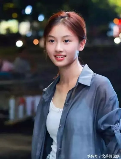 15岁素人女孩七七签约，神似张柏芝新星崛起，颜值实力双在线