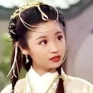 王祖贤58岁罕见现身，眼神异常引关注担忧