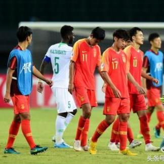 一球成名修改器能帮你圆传奇梦？2026玩家实测数据戳破误区